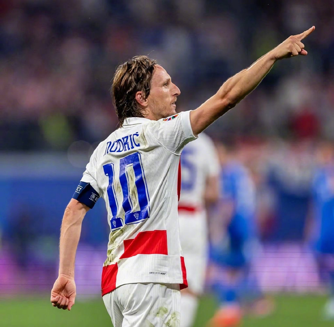 姚均晟告别弗兰克：谁会不怀念这段时光呢，未来好运🍀